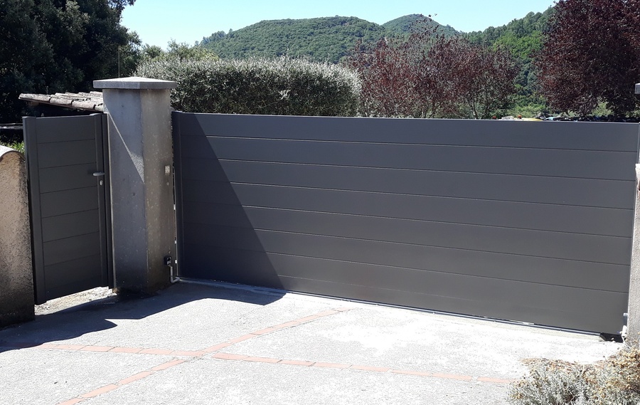 Nos modèles de portails ALU à Chantilly